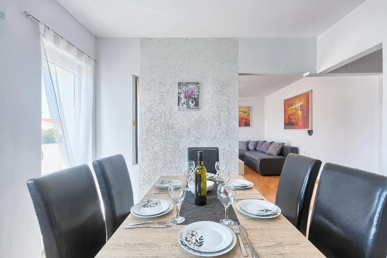 Apartment Apartman Tony Pula