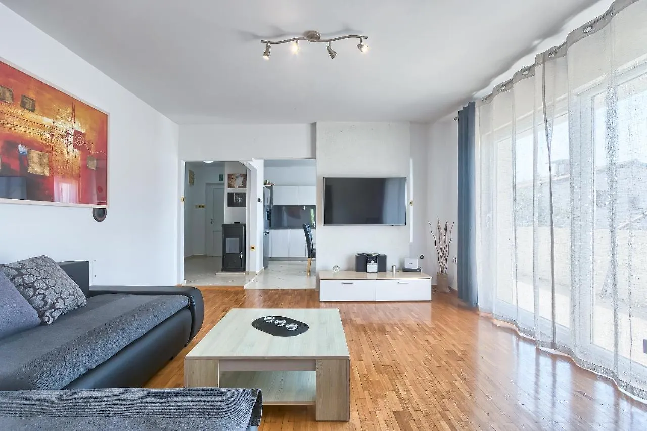 Apartment Apartman Tony Pula Croatia