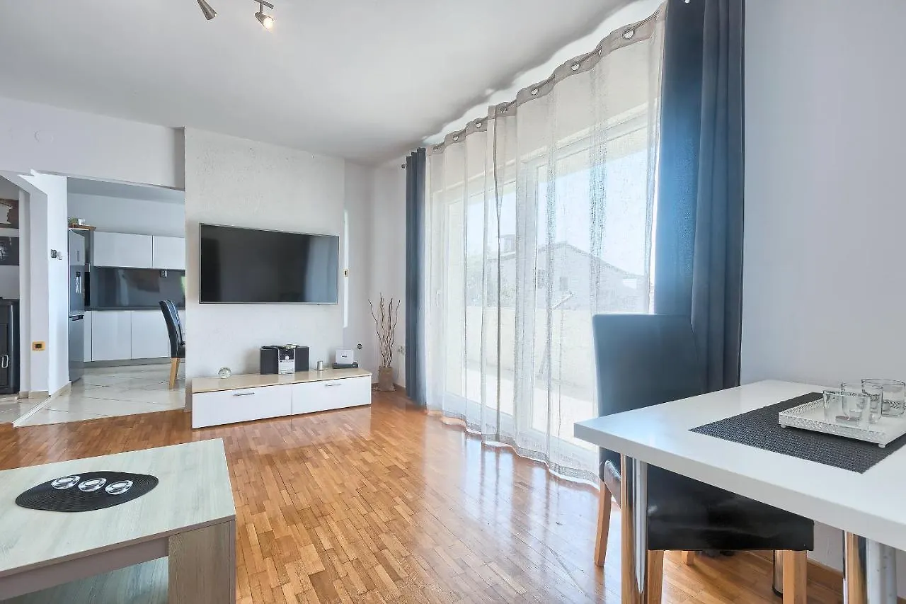 Apartment Apartman Tony Pula